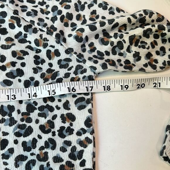 Minkpink leopard print T-shirt/sweatshirt size extra small - Picture 5 of 8